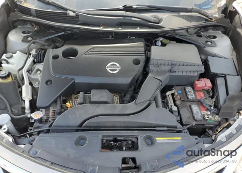 2015 Nissan Altima 2.5 из США, поврежденный, VIN 1N4AL3AP8FC229645